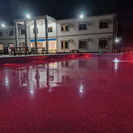 Hr Garden Hotell Deoghar Exteriör bild